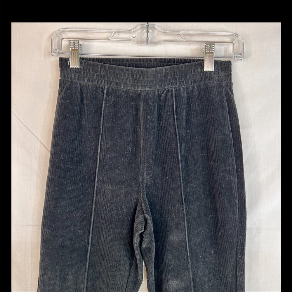 AERIE Womens Black Flare Corduroy Velvet Pant Sz XS Athletic Casual 38x 27 Comfy - Picture 3 of 6